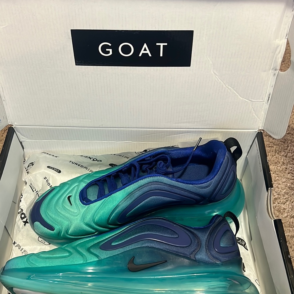 Women’s Nike Air Max 720